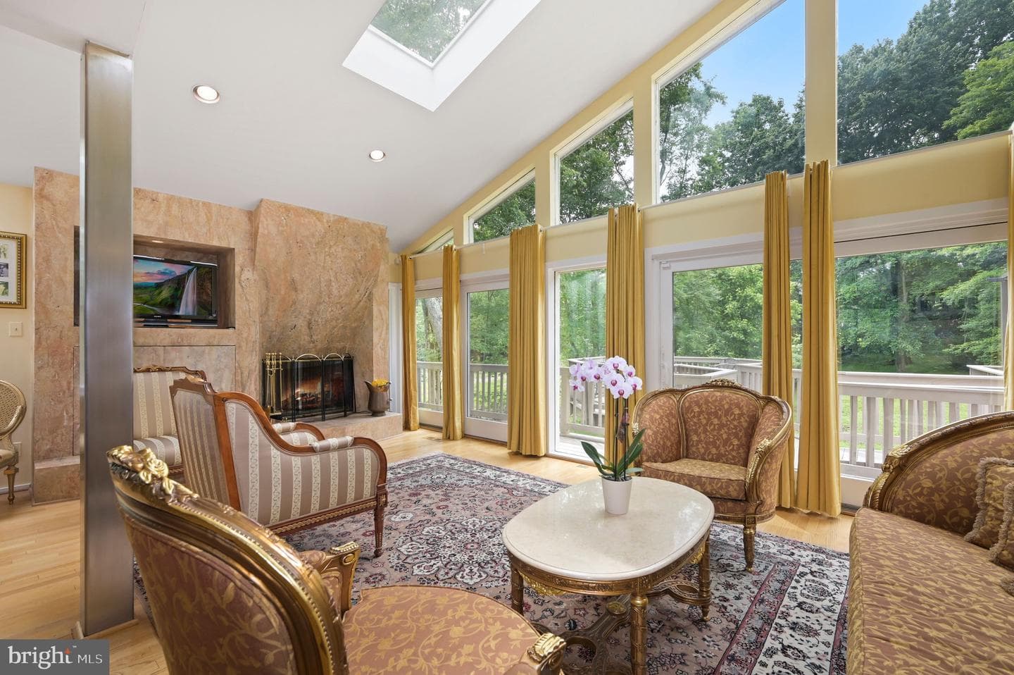 10204 Falls Road photo 16