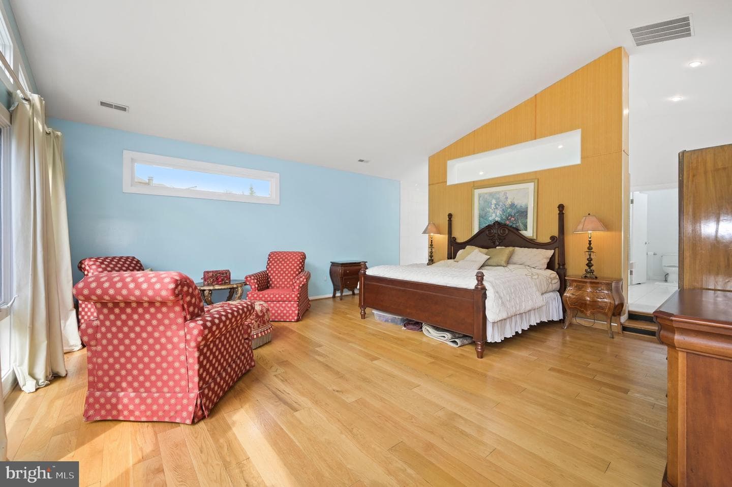 10204 Falls Road photo 30