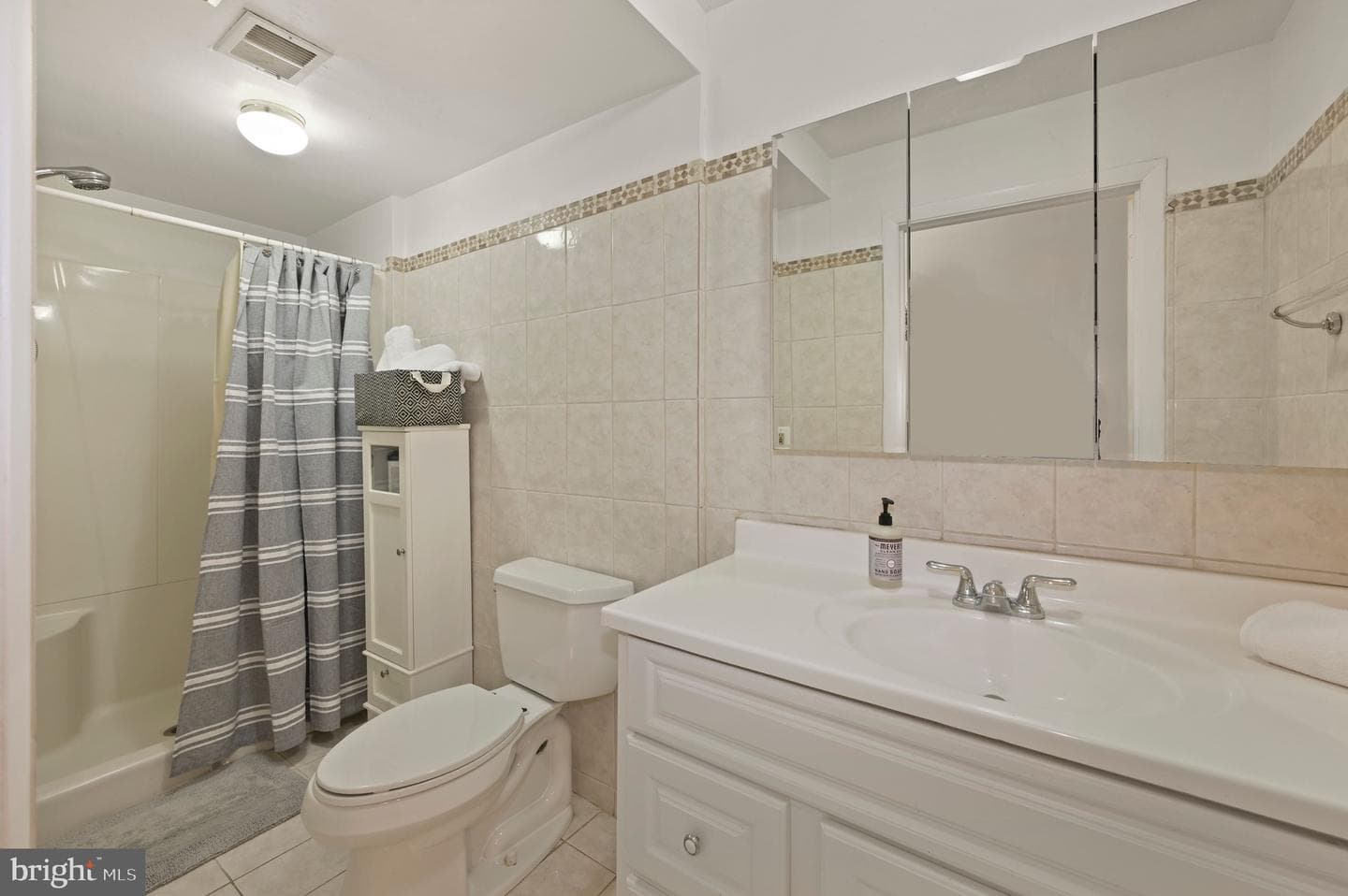 10204 Falls Road photo 42