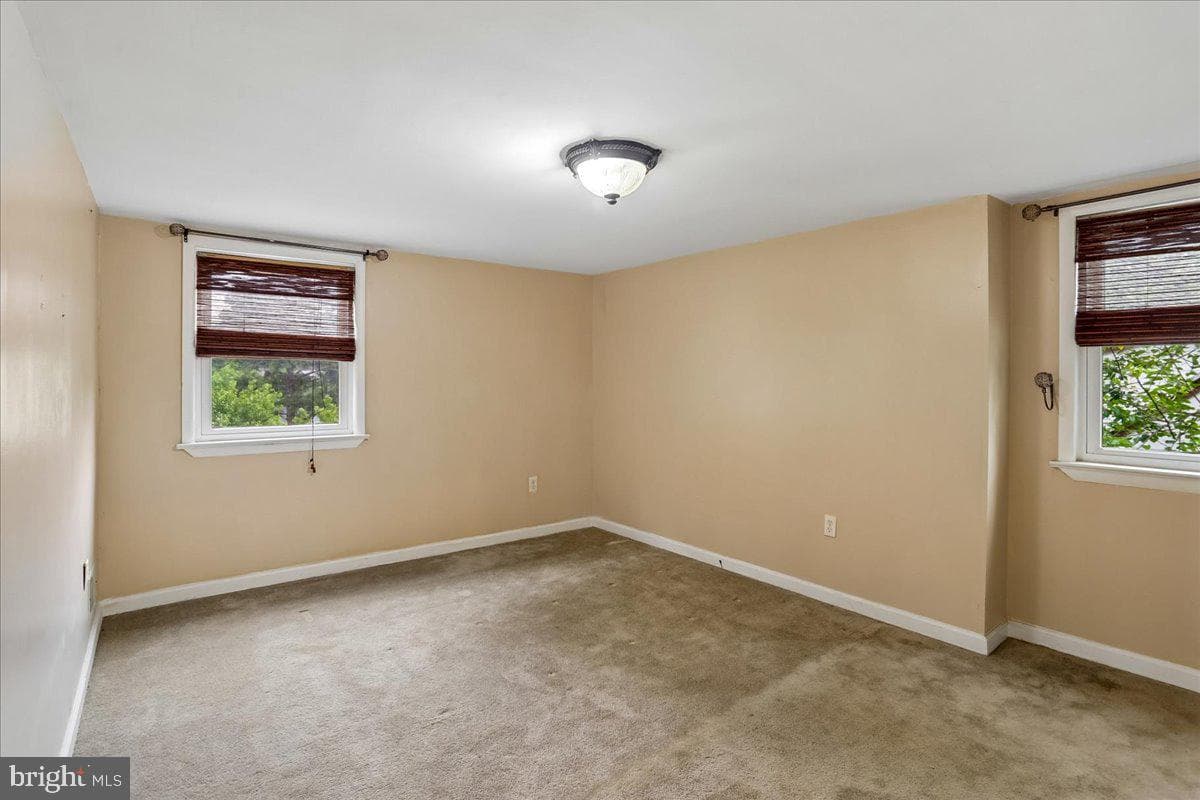 2806 Hardy Avenue photo 14