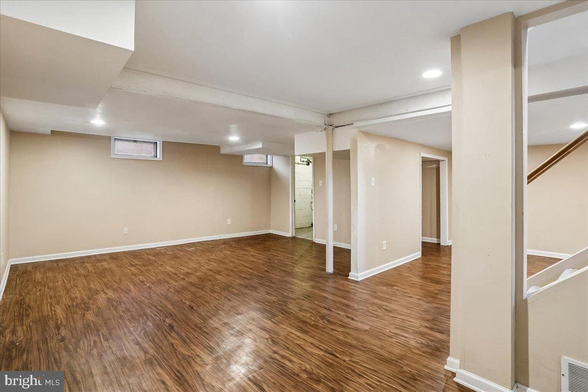 2806 Hardy Avenue photo 22