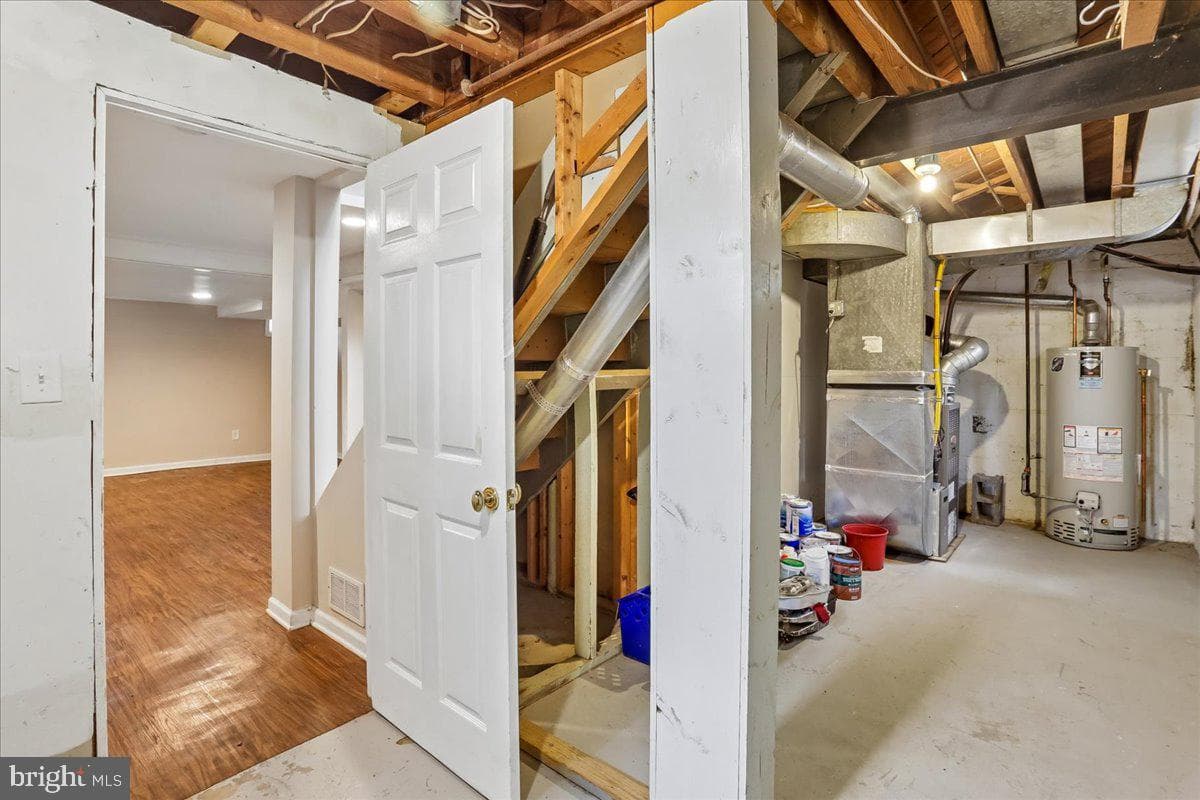 2806 Hardy Avenue photo 24