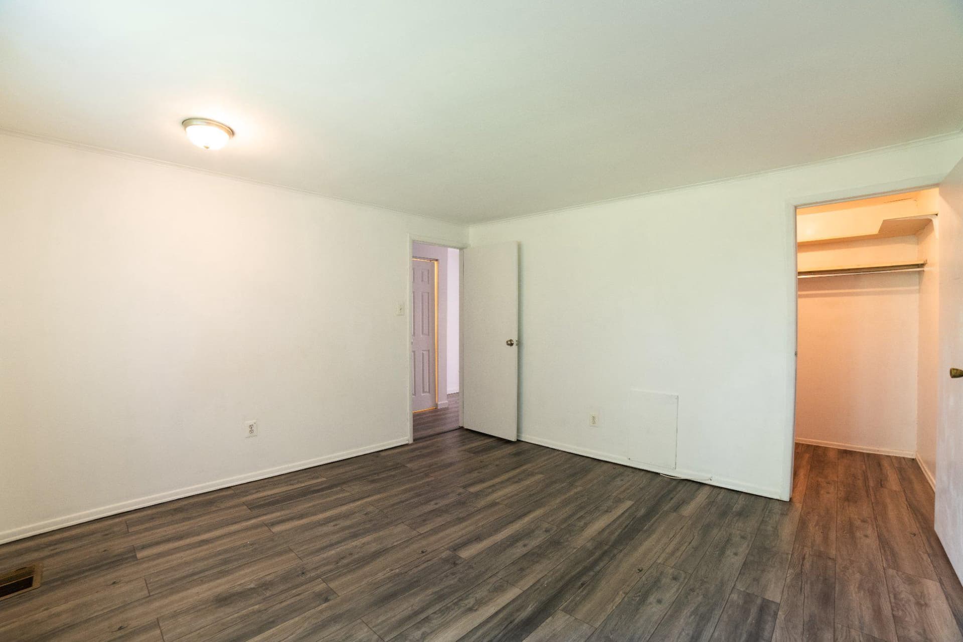 11652 Bedford Court photo 15