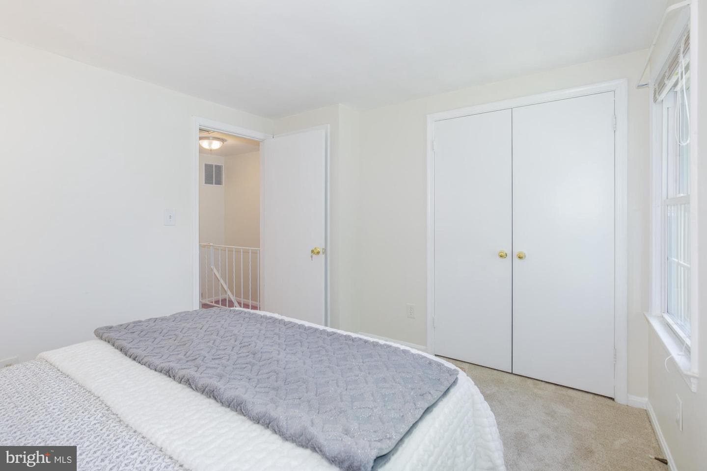 20528 Strath Haven Drive photo 12