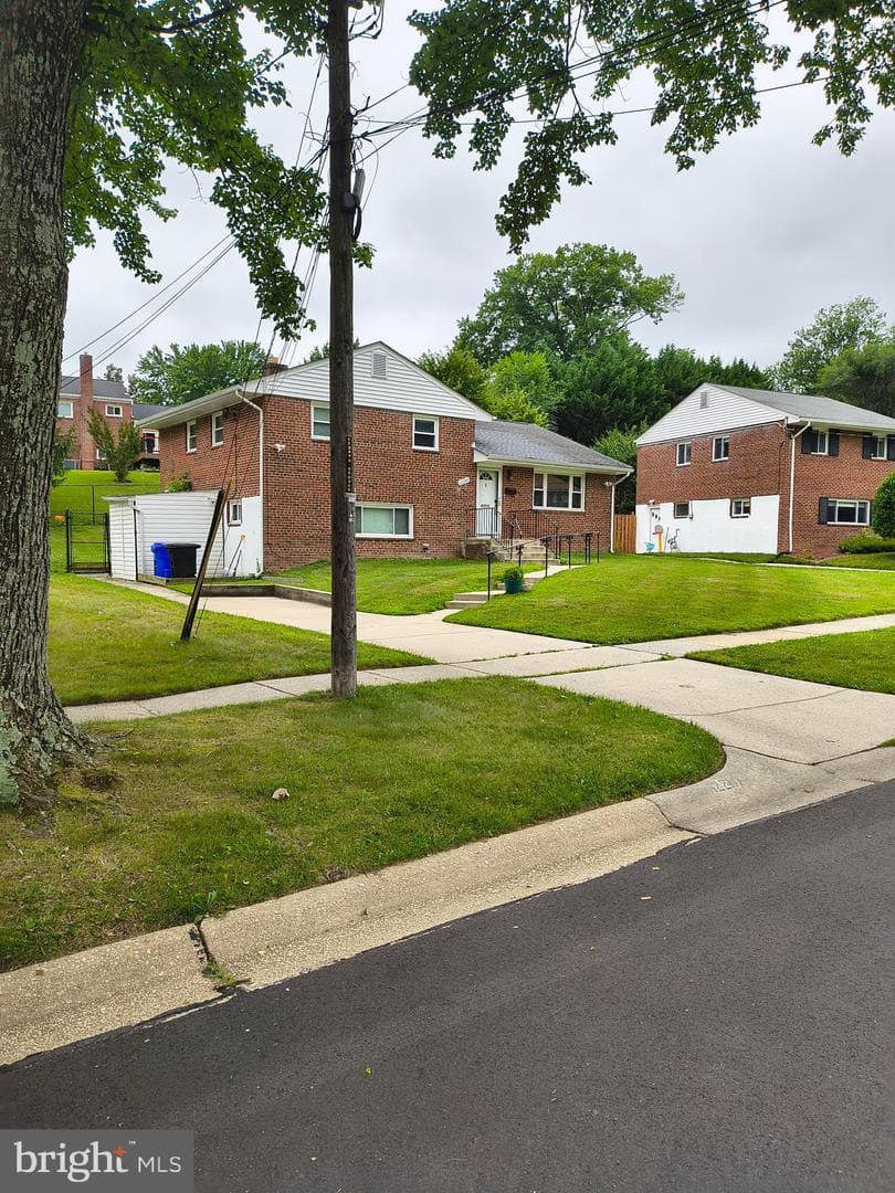 12207 Hunters Lane photo 7