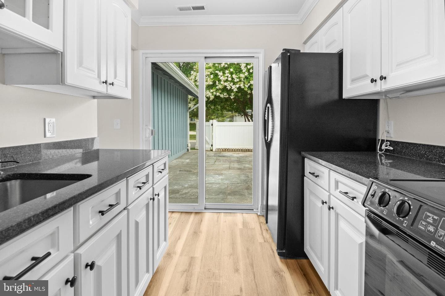 7 Finsbury Park Court #44-B photo 4