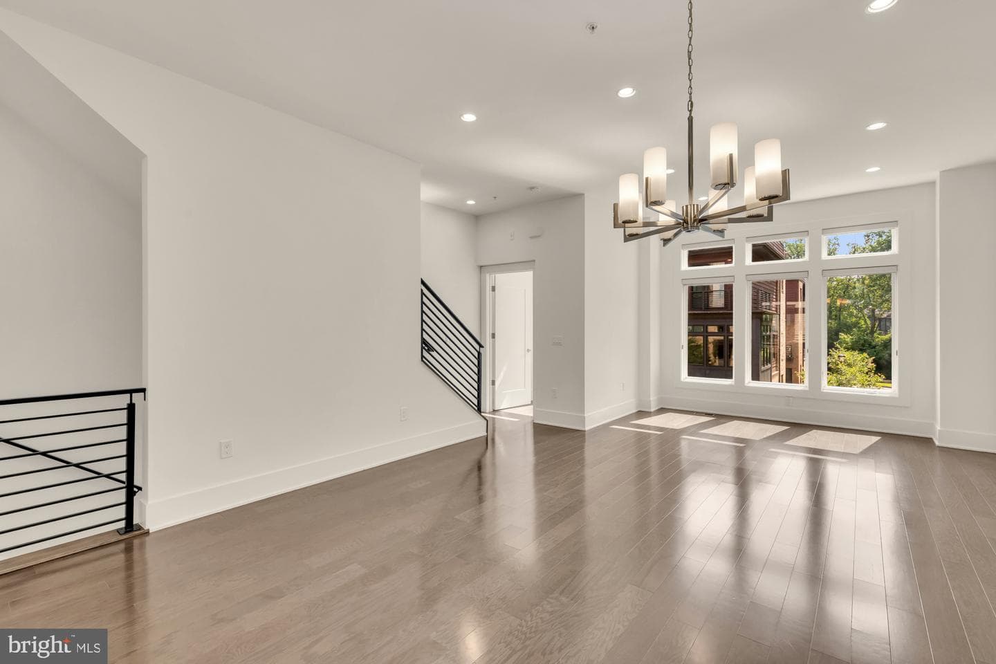 142 Winsome Circle photo 14