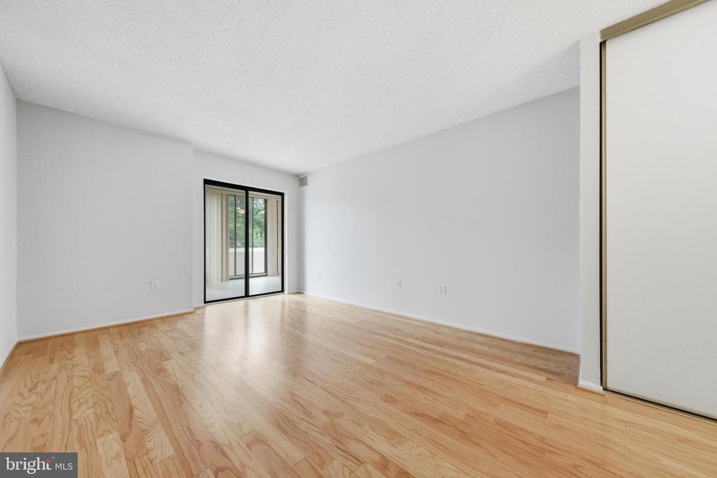 15107 Interlachen Drive #2-115 photo 18