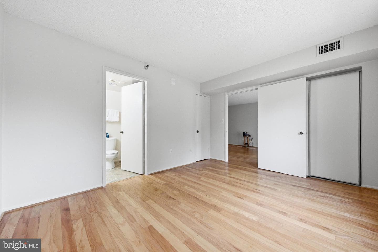 15107 Interlachen Drive #2-115 photo 26