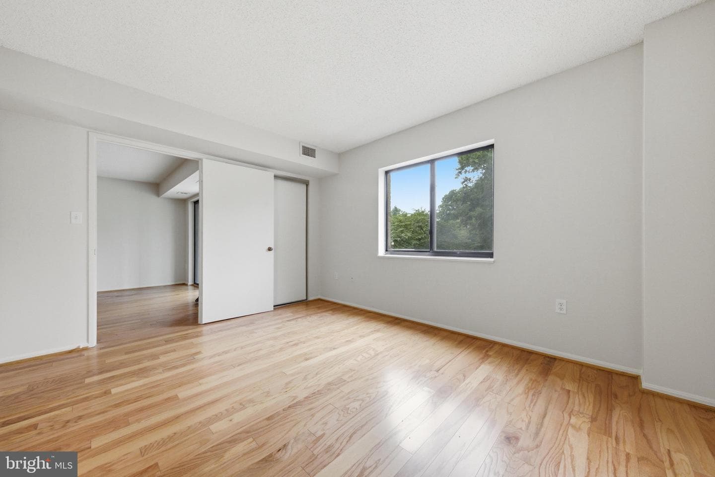 15107 Interlachen Drive #2-115 photo 27