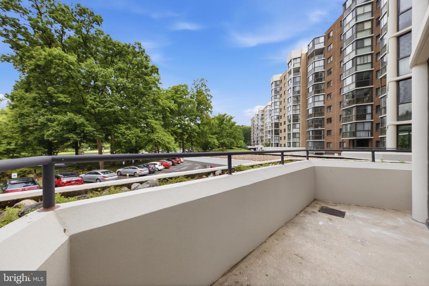 15107 Interlachen Drive #2-115 photo 34