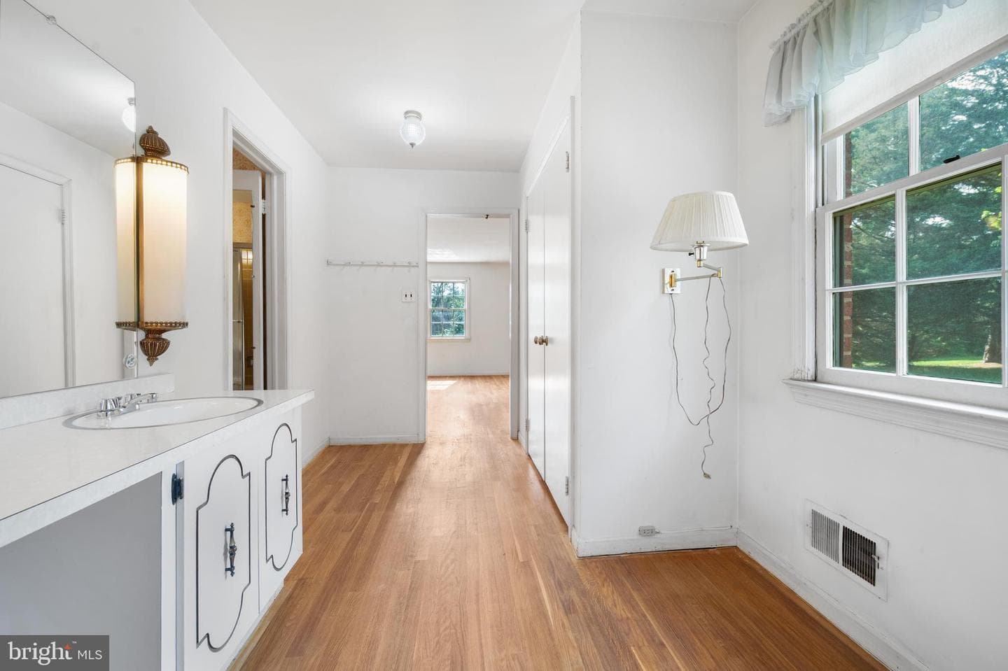 10253 Gainsborough photo 26