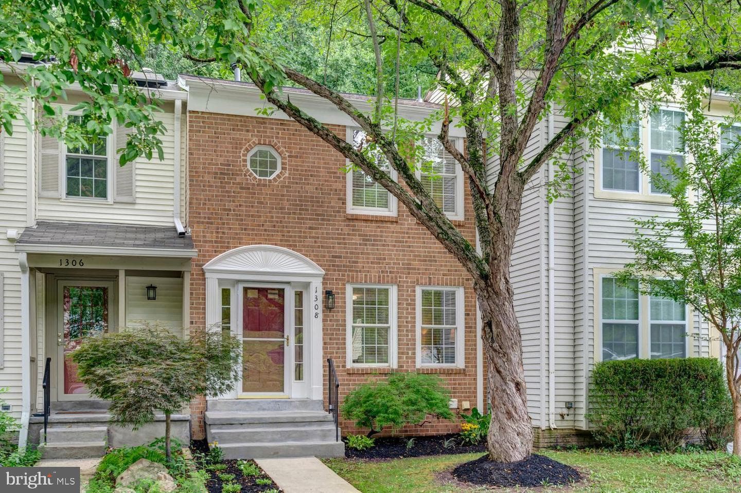 1308 Alderton Lane photo 2