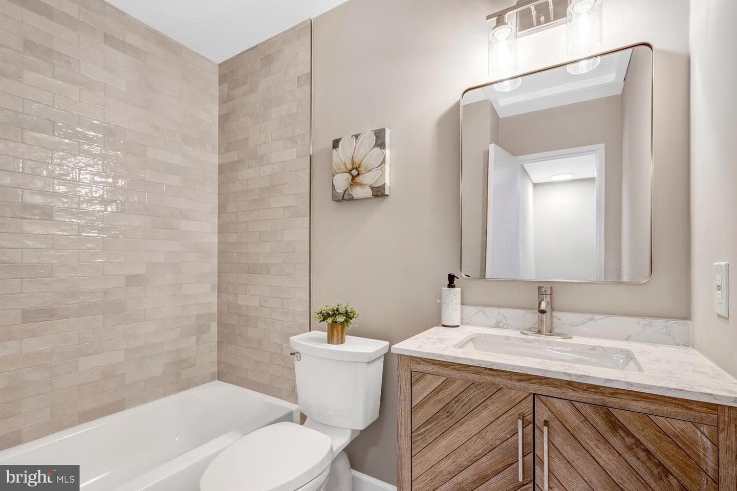 1308 Alderton Lane photo 27
