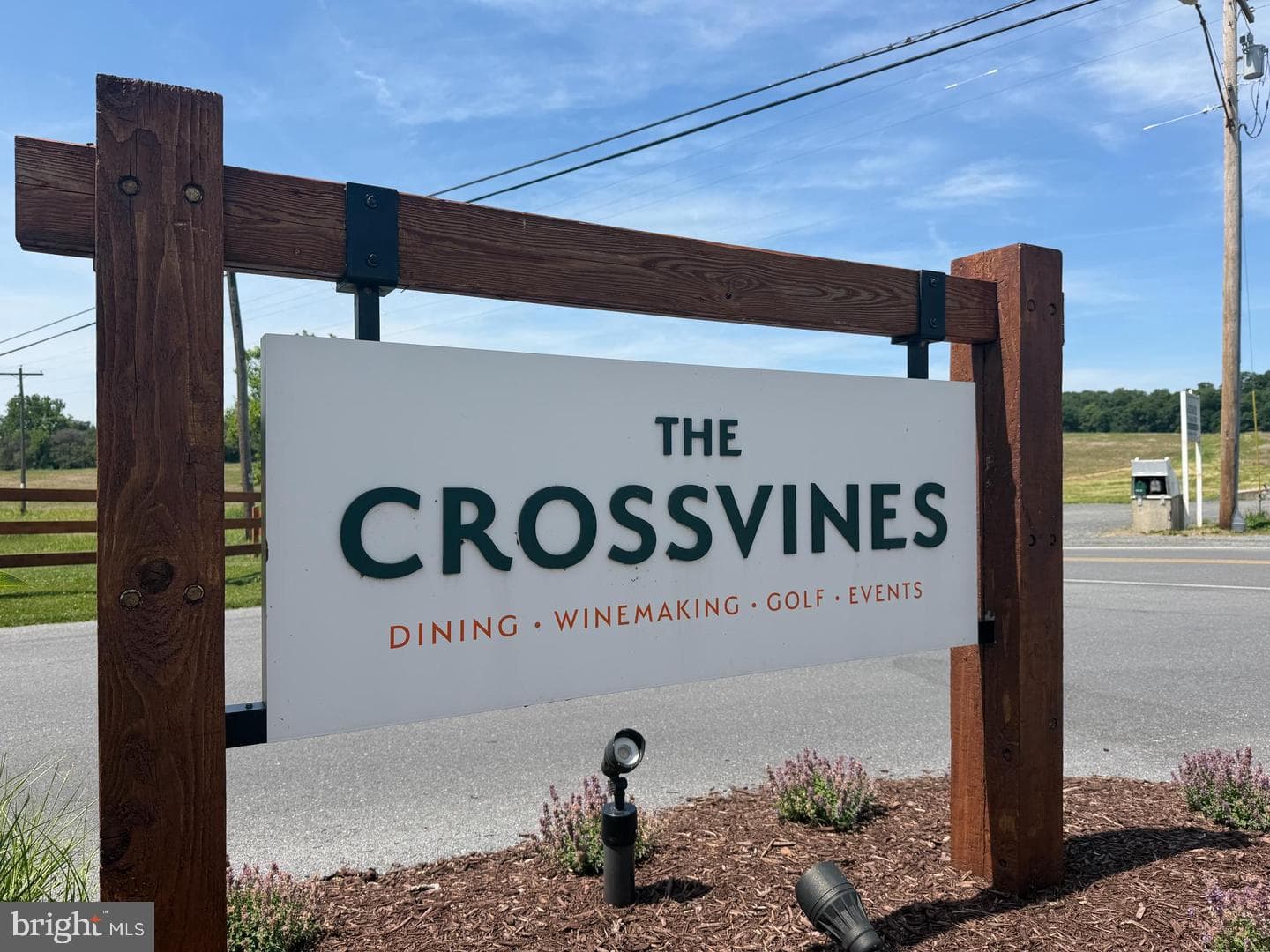 102 Allen Lane photo 57