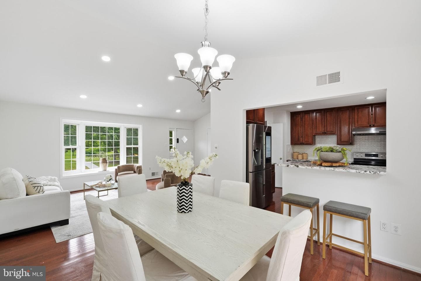 13513 Teakwood Lane photo 5