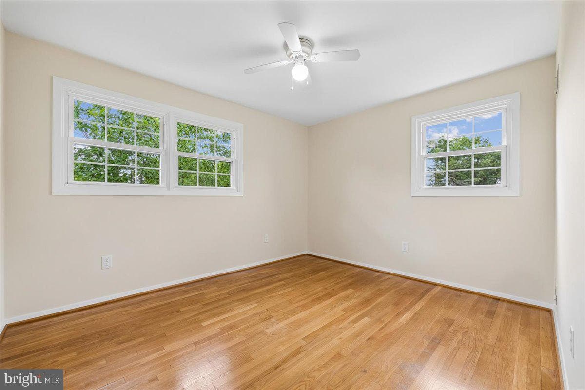 11315 Gainsborough Road photo 41