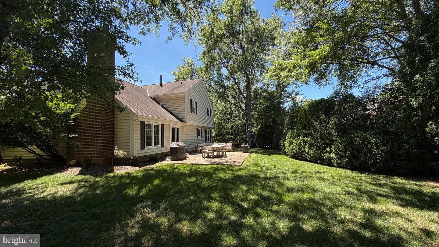 10 Dairyfield Court photo 38