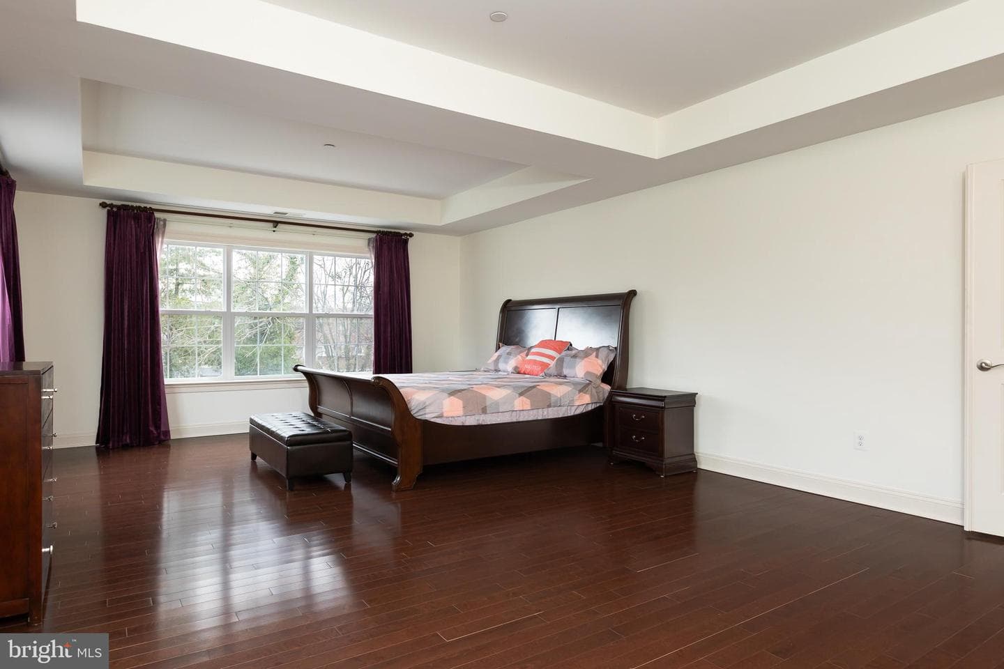 215 N Van Buren Street photo 100