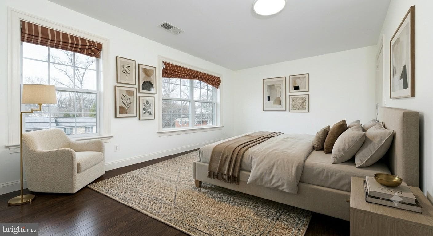 215 N Van Buren Street photo 29