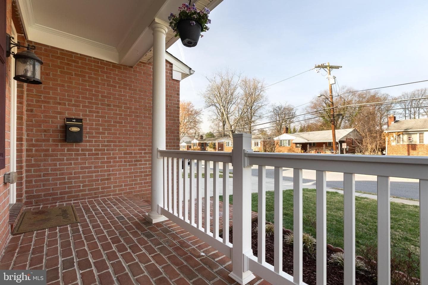 215 N Van Buren Street photo 9