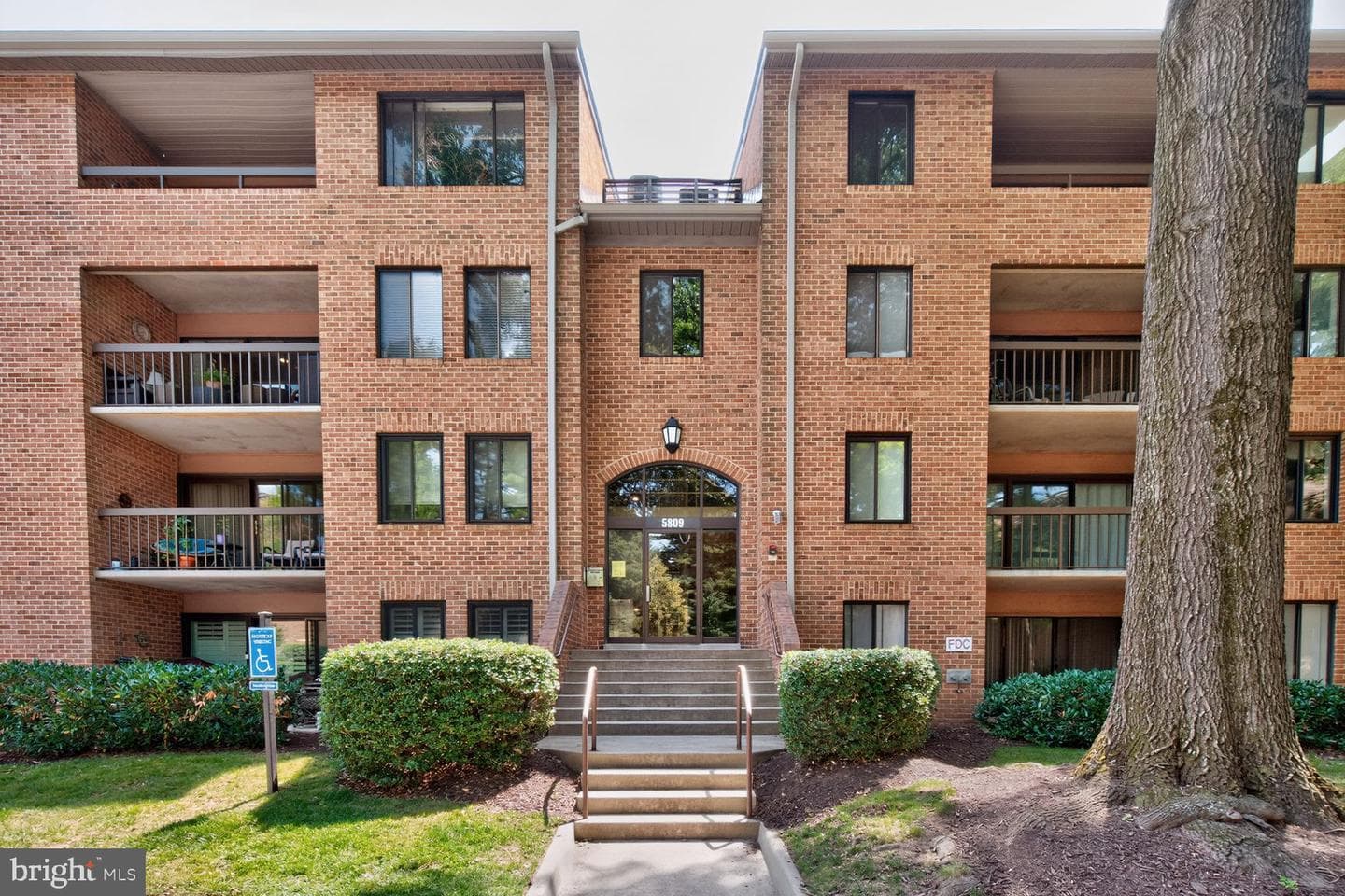 5809 Edson Lane #103, North Bethesda