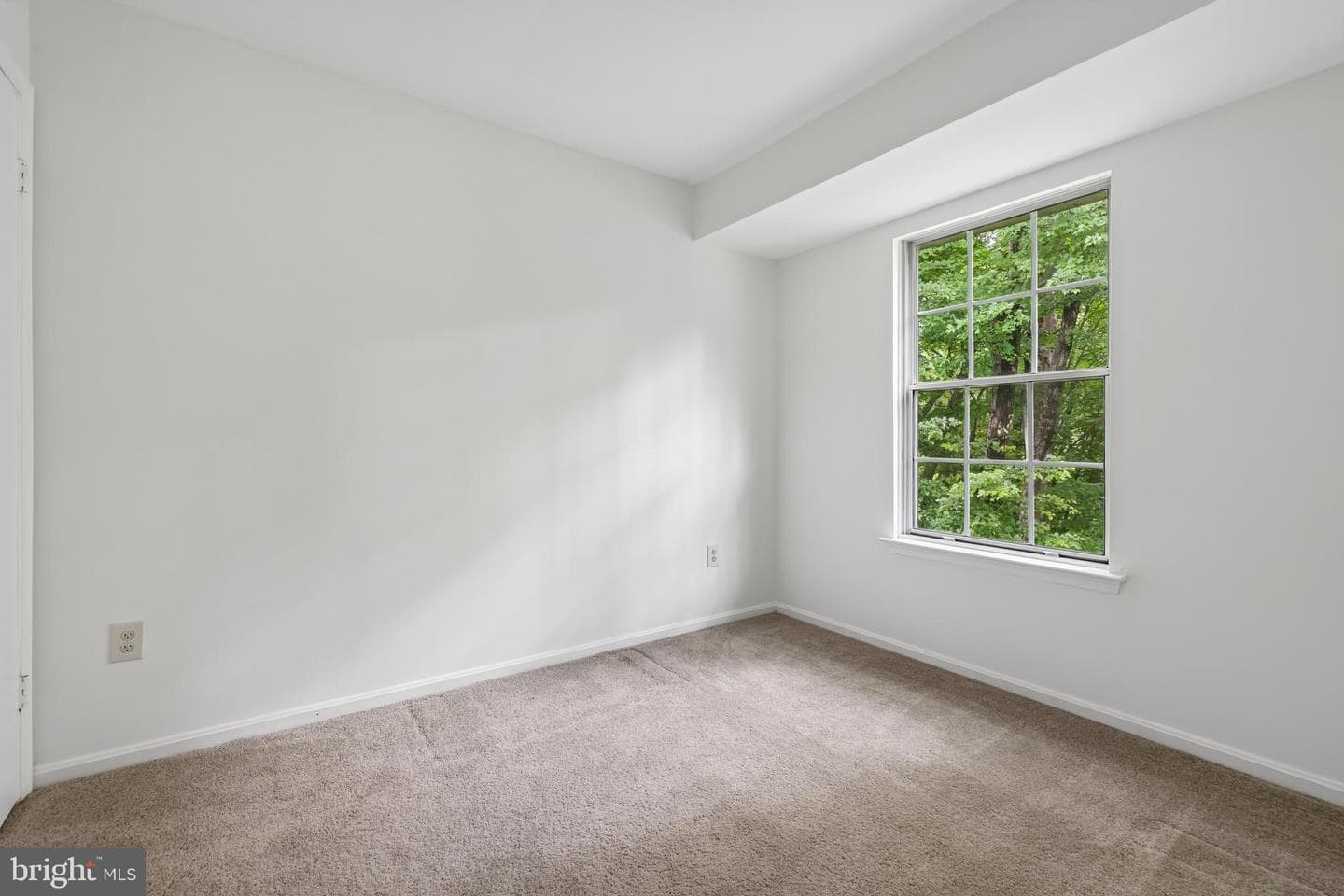 20241 Shipley Terrace #4-B-30 photo 11