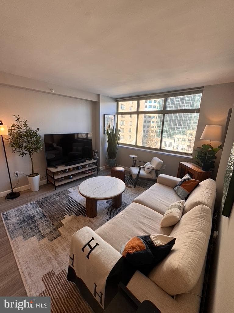 7111 Woodmont #712 photo 3