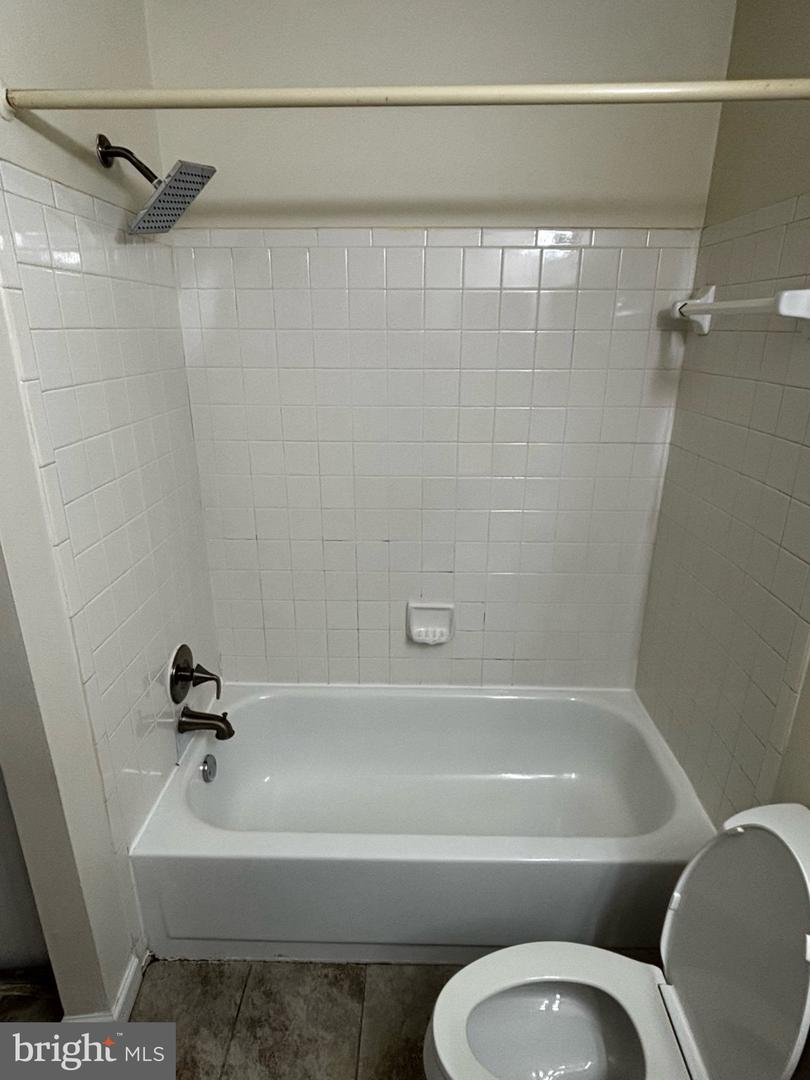 1625 Carriage House Terrace #g photo 10