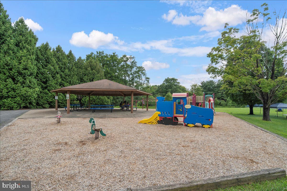 7117 Copperwood Court photo 54