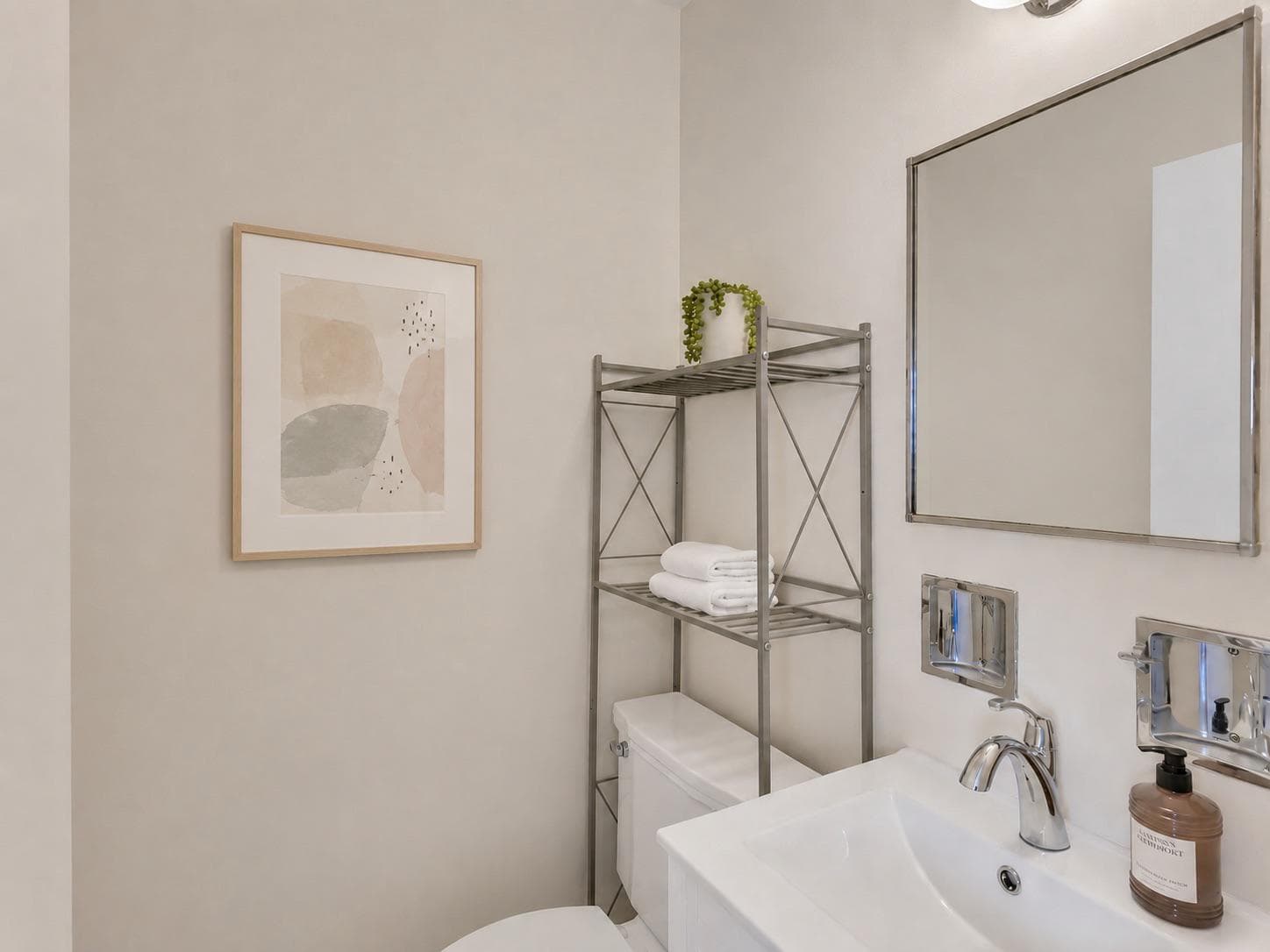 10524 Weymouth Street #202 photo 10