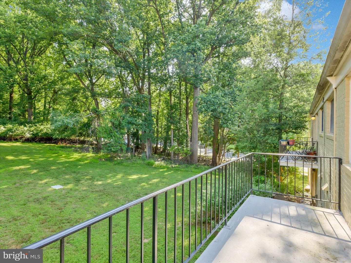 10524 Weymouth Street #202 photo 14