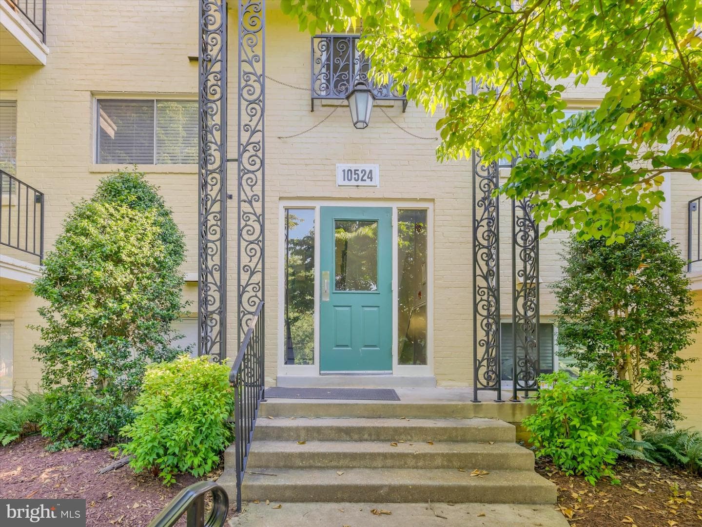 10524 Weymouth Street #202 photo 18