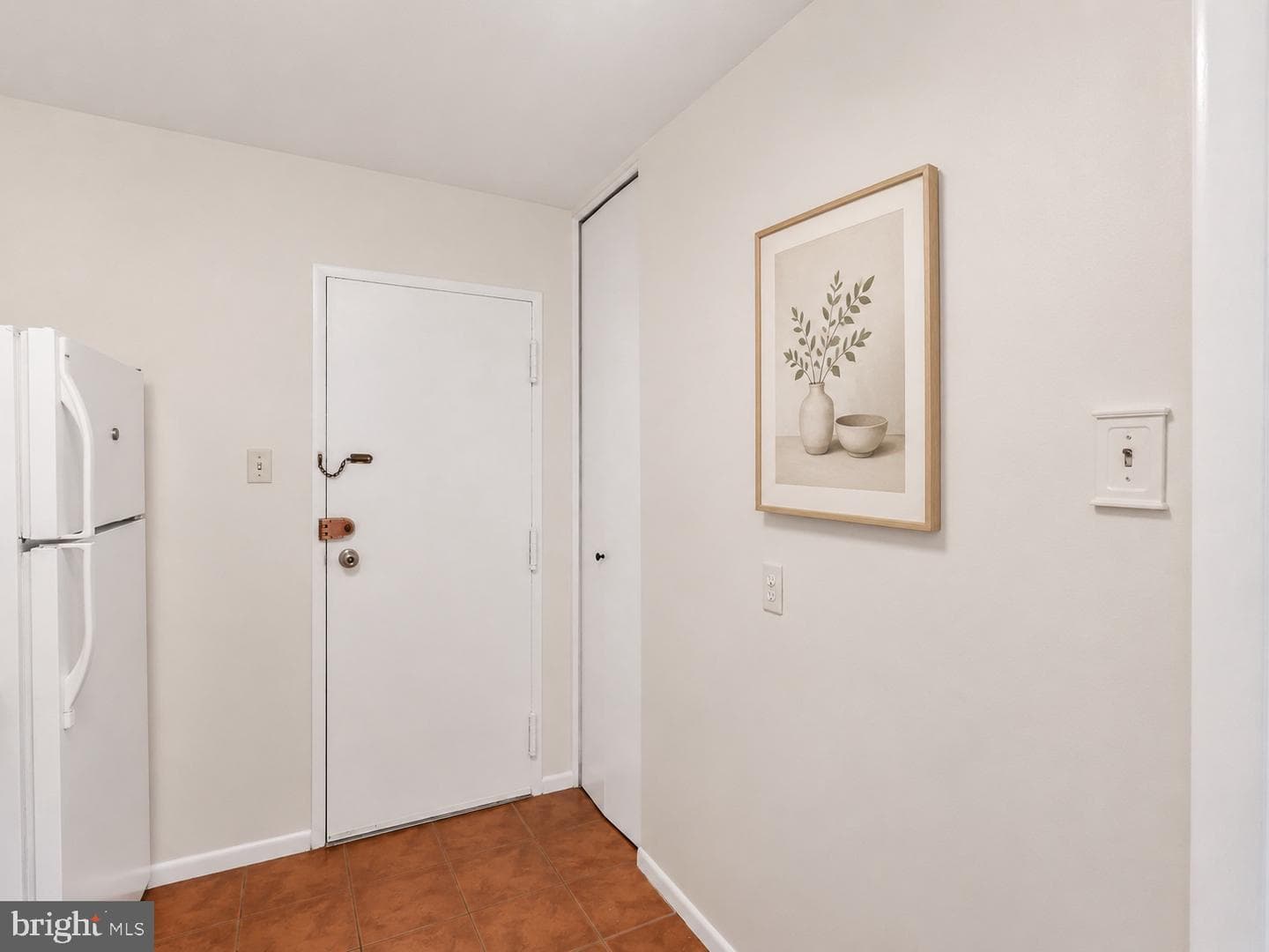 10524 Weymouth Street #202 photo 6