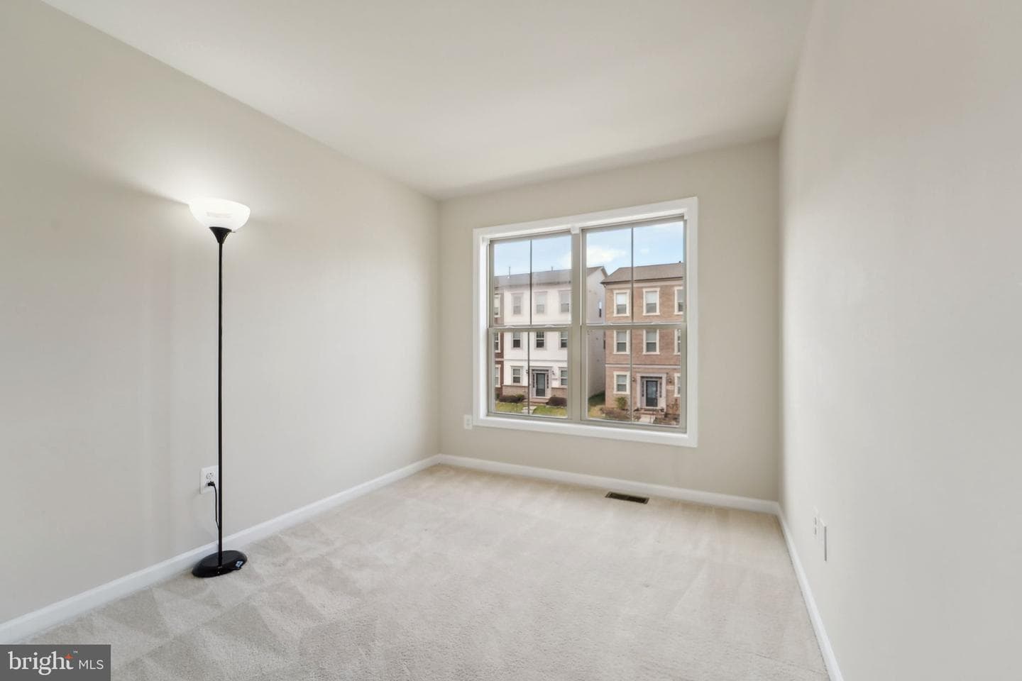 13706 Petrel Street photo 28