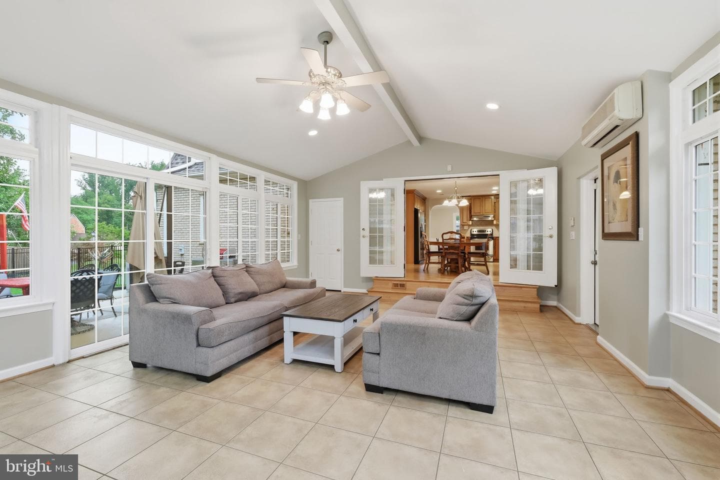 3800 Queen Mary Drive photo 18