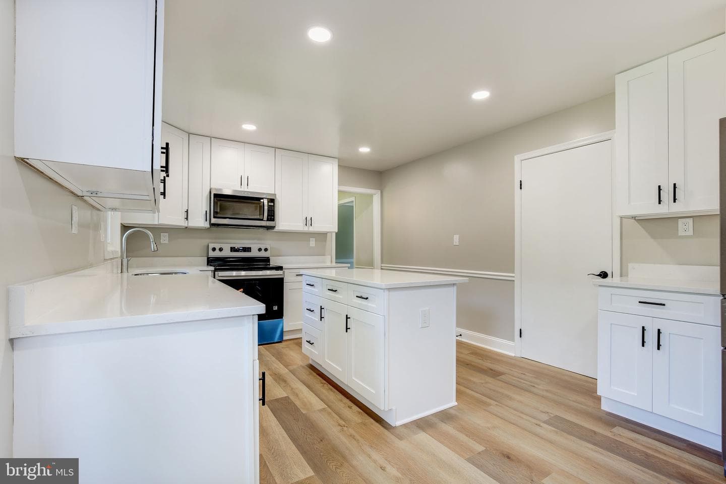 8736 Falls Chapel Way photo 27