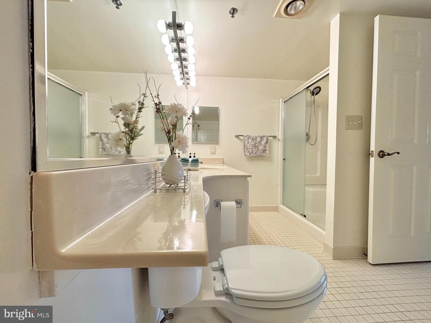 14800 Pennfield Circle #408 photo 5