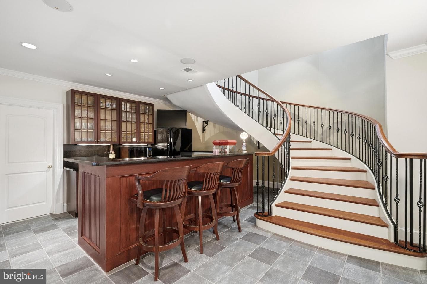 9833 Avenel Farm Drive photo 31