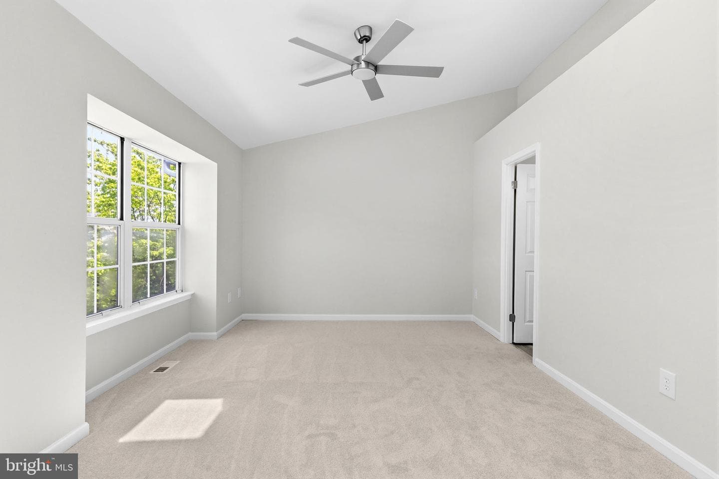 11404 Applegrath Way photo 26