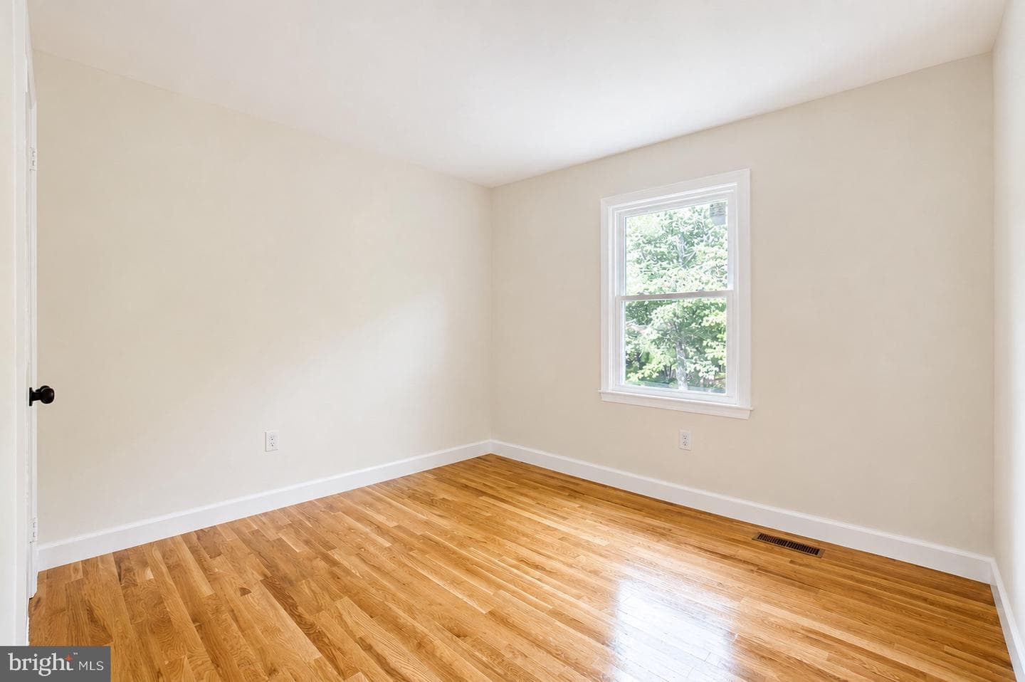413 Hurley Avenue photo 28