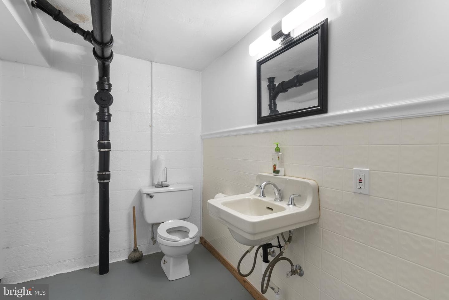 12701 Lewisdale Road photo 16