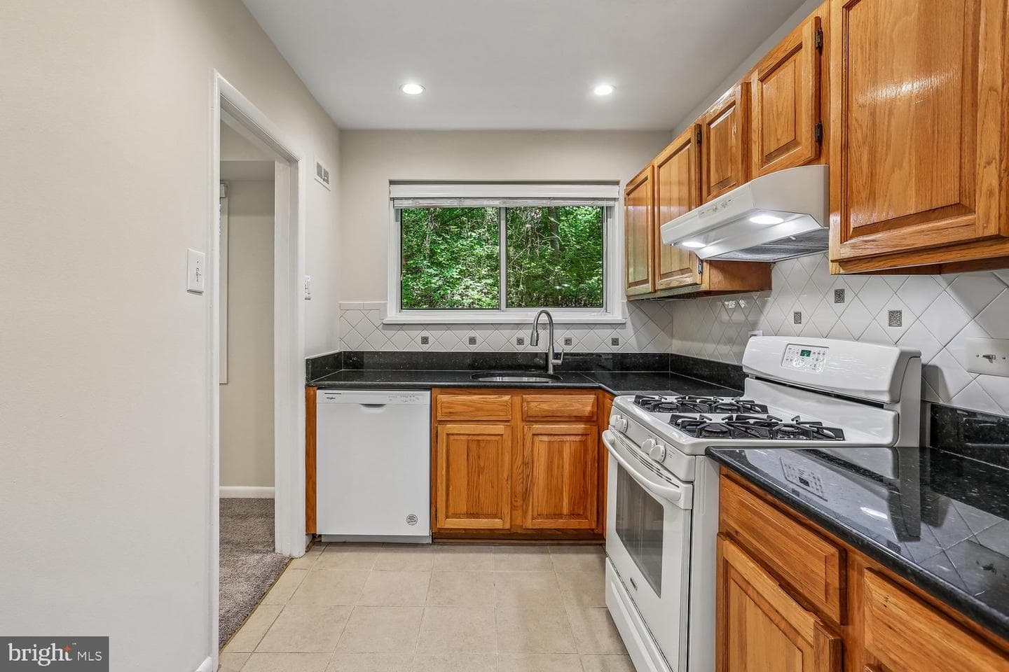 10507 Weymouth Street #W-2 photo 19