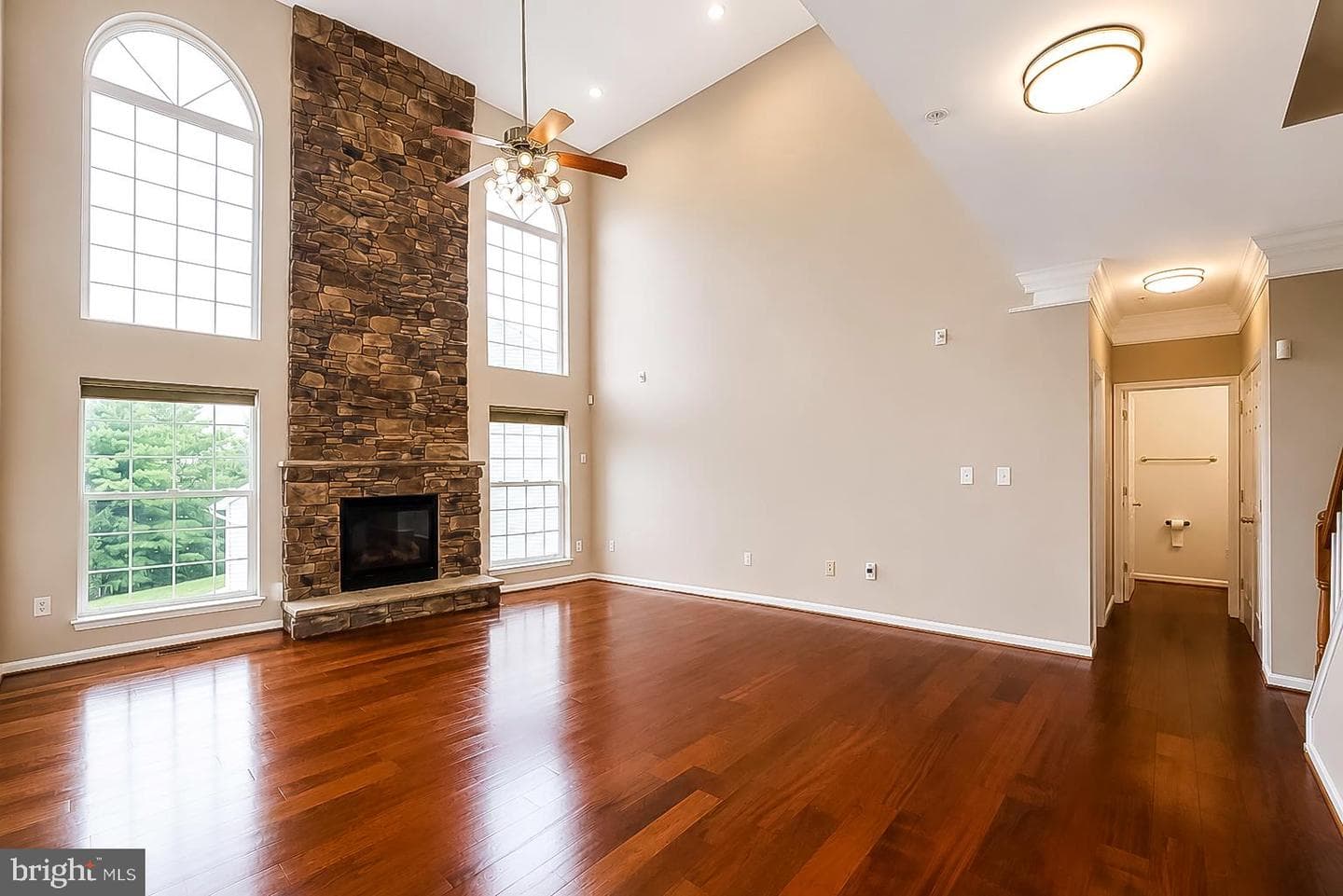 18305 Bubbling Spring Terrace photo 13