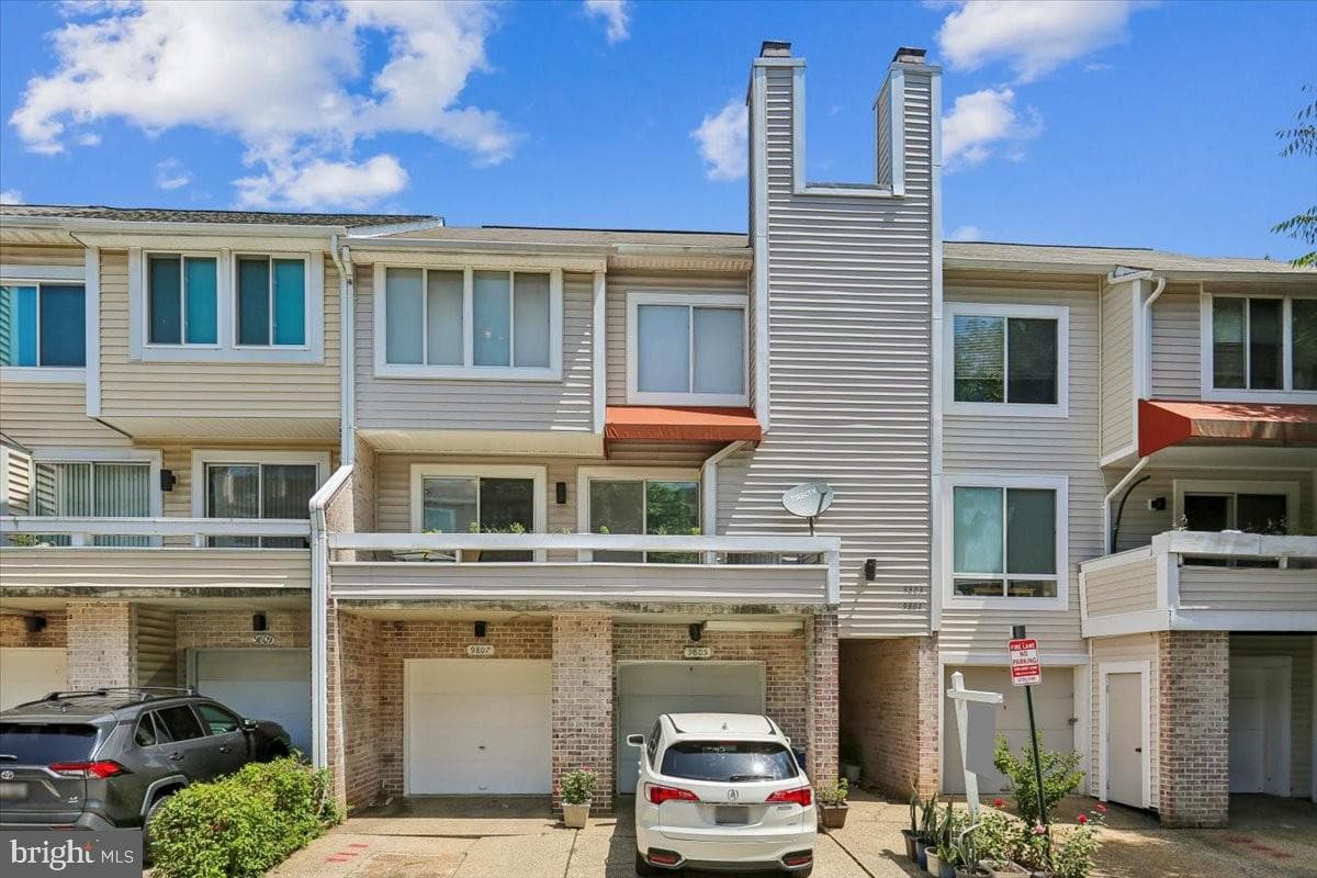 9807 Sailfish Terrace photo 1