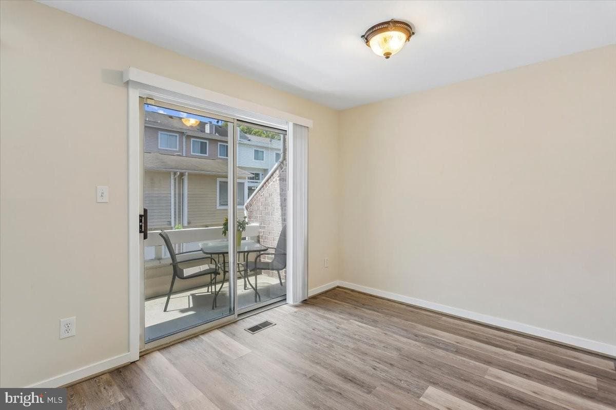 9807 Sailfish Terrace photo 19