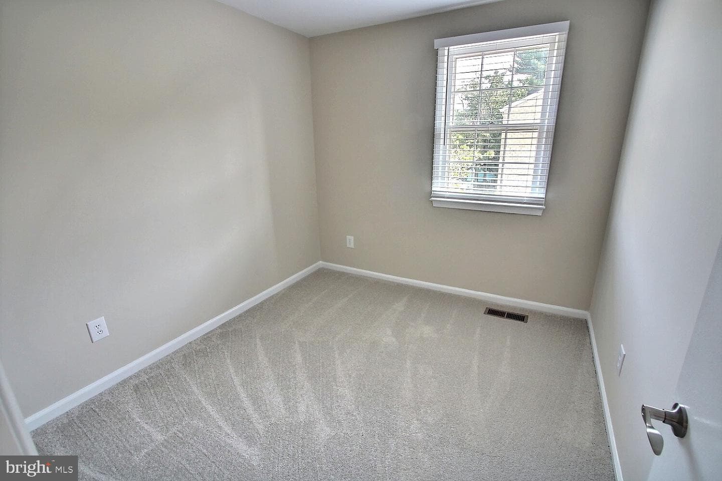 9310 Bremerton Way photo 22