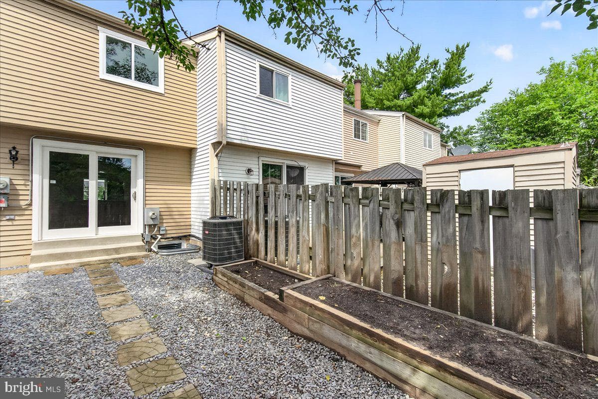 19317 Elderberry Terrace photo 40
