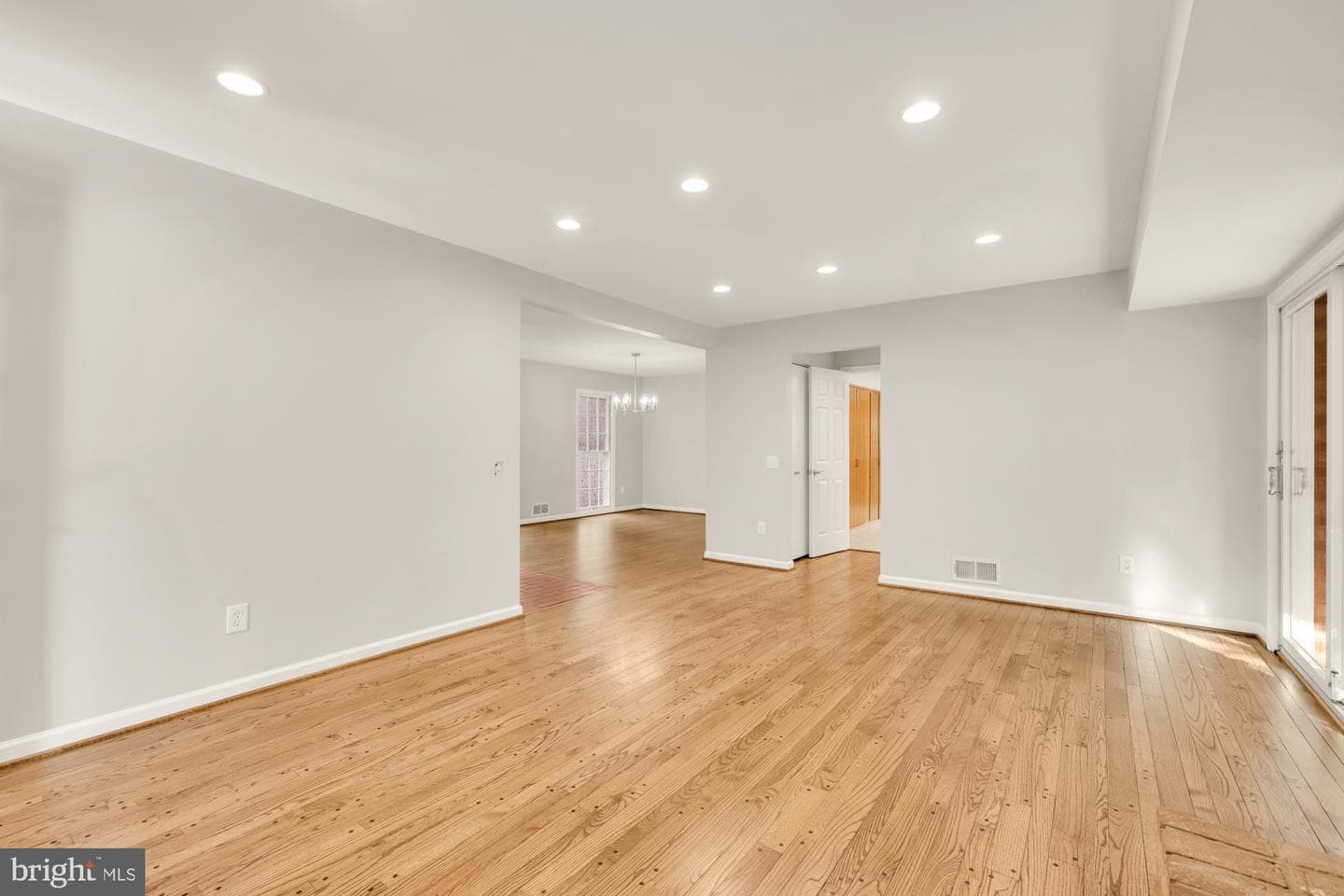 8705 Bells Mill Road photo 14