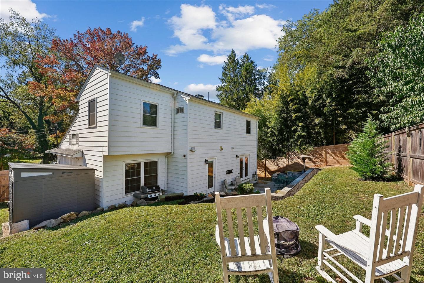3923 Halsey Street photo 4